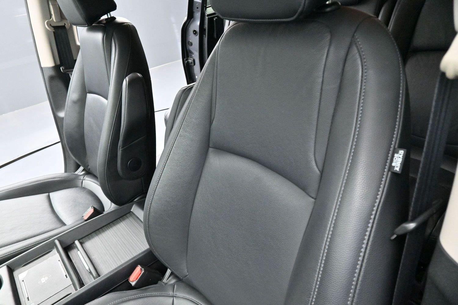 Used 2025 Honda Odyssey EX-L image 17