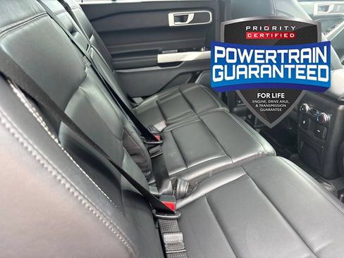 Used 2022 Ford Explorer XLT w/ Equipment Group 202A AWD/4WD image 29