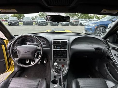 Used 2003 Ford Mustang Mach 1 RWD image 17