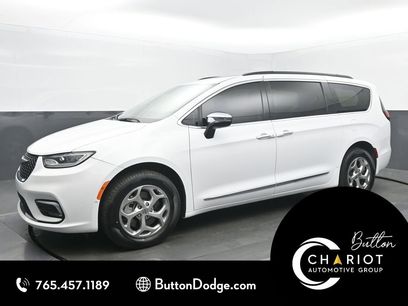 Used 2023 Chrysler Pacifica Limited