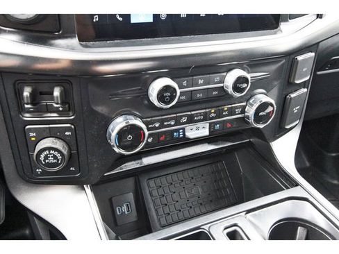 Used 2024 Ford F150 Platinum w/ FX4 Off-Road Package AWD/4WD image 24