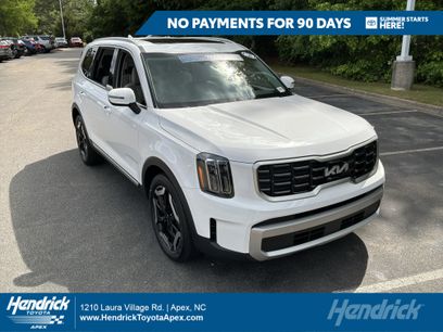 Used 2023 Kia Telluride S w/ S Sunroof Package