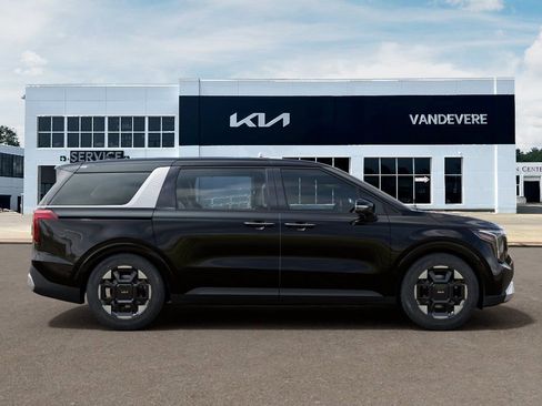 New 2026 Kia Carnival EX FWD image 9