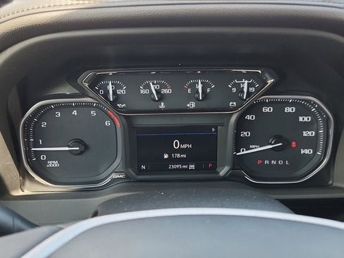 Used 2022 GMC Sierra 1500 SLE w/ X31 Off-Road Package AWD/4WD image 21
