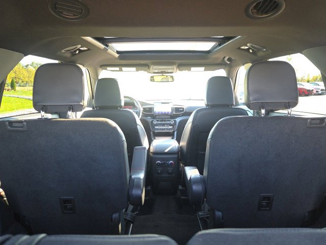 Used 2023 Ford Explorer XLT w/ Equipment Group 202A AWD/4WD image 12