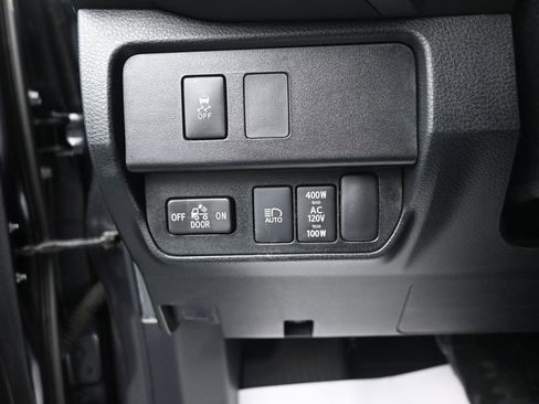 Used 2022 Toyota Tacoma TRD Sport AWD/4WD image 20