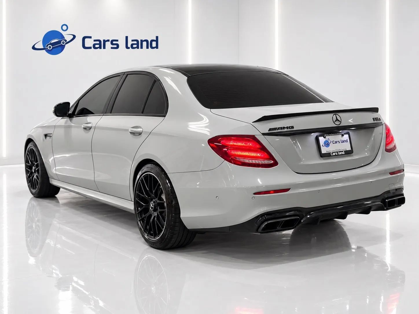Used 2019 Mercedes-Benz E 63 AMG S w/ Driver Assistance Package image 5