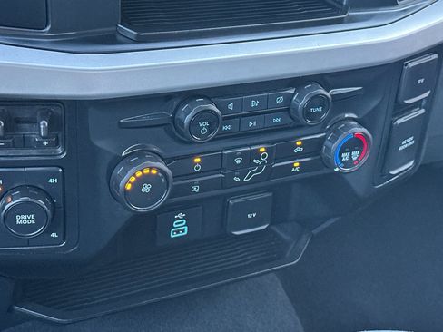 Used 2024 Ford F250 XLT image 19