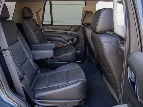 Used 2020 Chevrolet Tahoe Premier AWD/4WD image 23