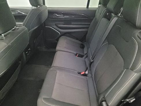 Used 2022 Jeep Grand Cherokee L Laredo w/ Luxury Tech Group I image 18