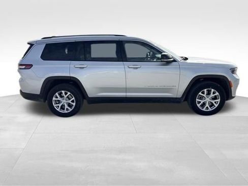 Used 2022 Jeep Grand Cherokee L Limited w/ Trailer Tow Group (B) image 6