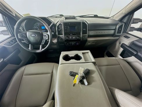 Used 2021 Ford F250 XL w/ Power Equipment Group image 10