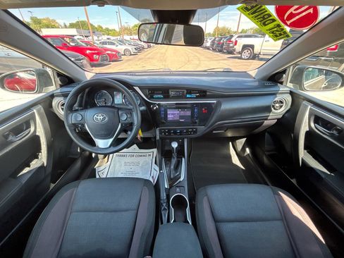 Used 2019 Toyota Corolla LE image 17