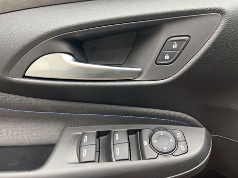 New 2026 Buick Envista Sport Touring FWD image 6