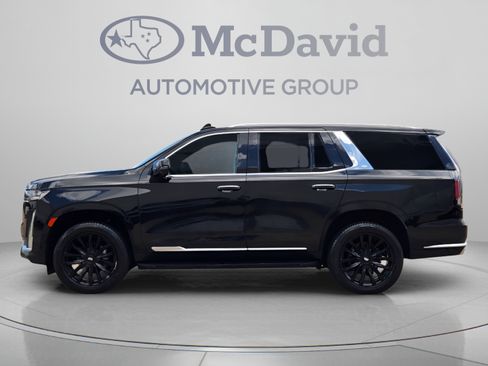 Used 2022 Cadillac Escalade Premium Luxury RWD image 2