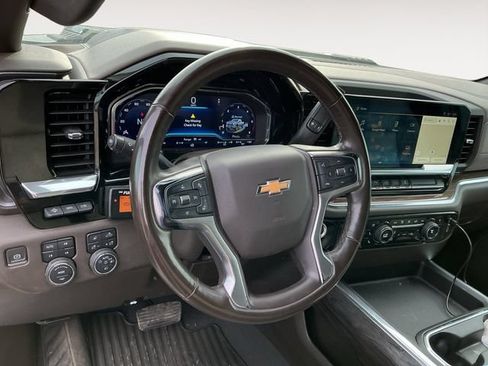 Used 2024 Chevrolet Silverado 3500 LTZ w/ LTZ Plus Package AWD/4WD image 9