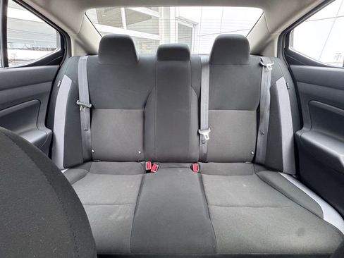 Used 2025 Nissan Versa S w/ Trunk Package image 22