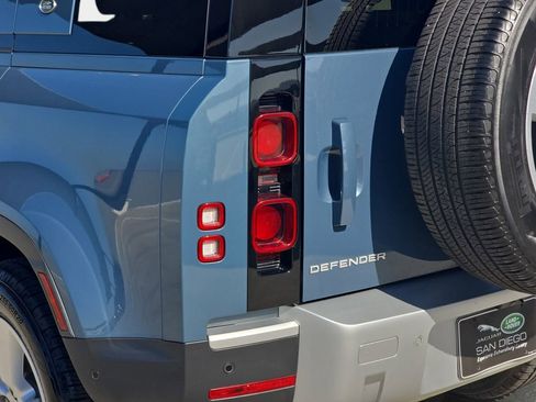 Used 2023 Land Rover Defender 110 S image 37