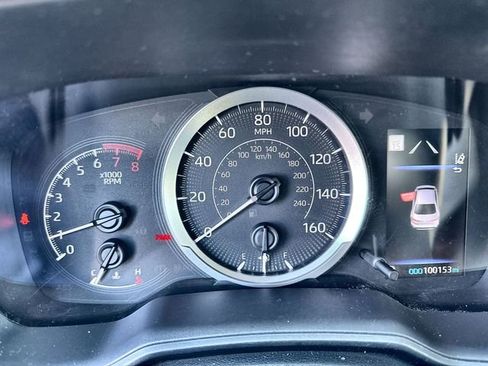 Used 2021 Toyota Corolla LE image 23