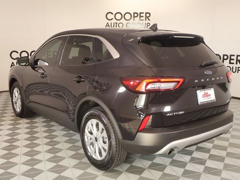 Used 2023 Ford Escape Active AWD/4WD image 22