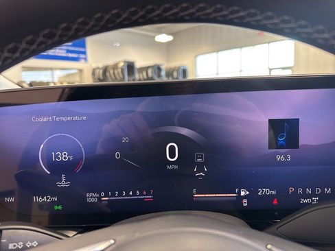 Used 2025 Buick Envision Preferred image 12