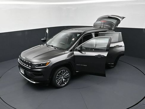 Used 2023 Jeep Compass Limited w/ Elite Group AWD/4WD image 26