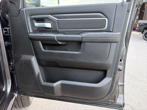 Used 2025 RAM 2500 Big Horn image 15