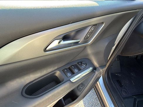 New 2026 Chevrolet Traverse LT image 12