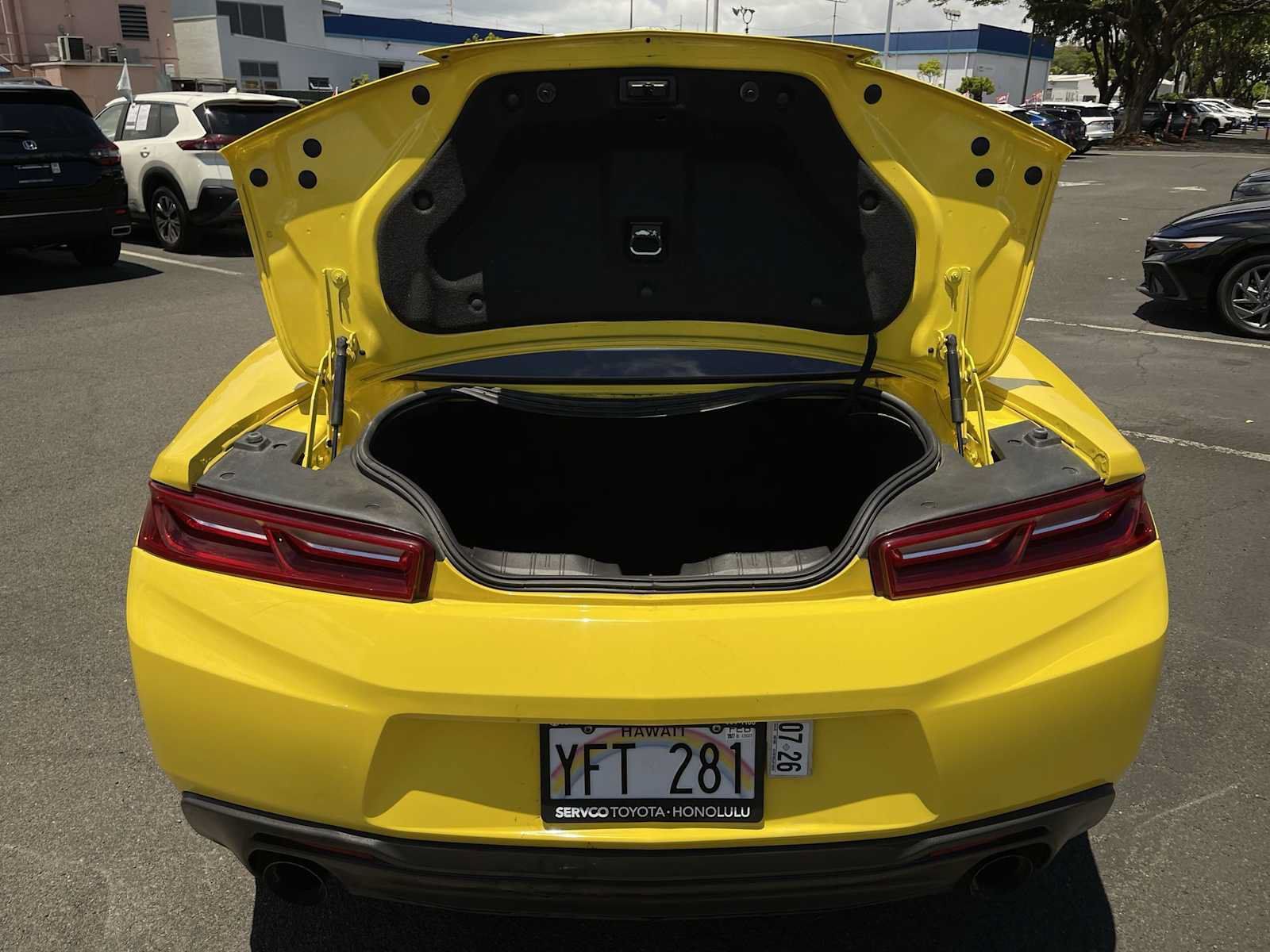 Used 2018 Chevrolet Camaro LT RWD image 19