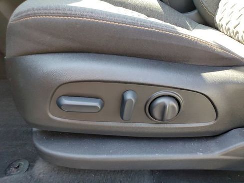 Certified 2023 Chevrolet Equinox LT image 18