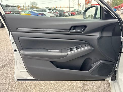 New 2026 Nissan Altima 2.5 SV w/ SV Special Edition Package AWD/4WD image 11