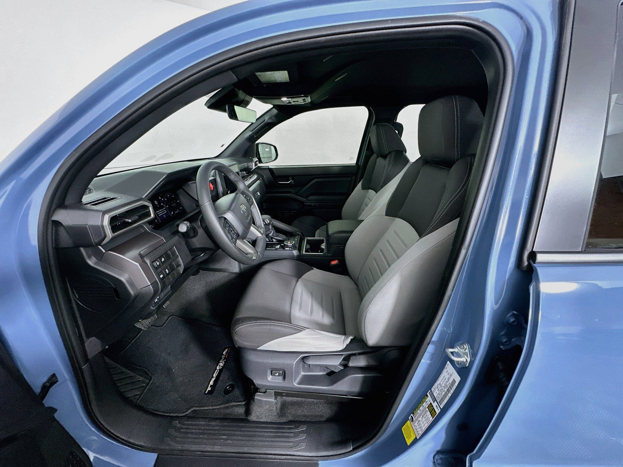 Used 2026 Toyota Tacoma TRD Off-Road AWD/4WD image 13