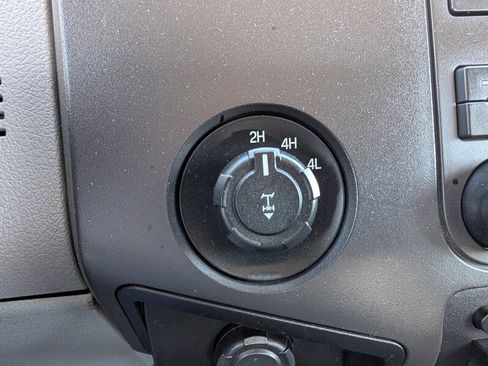 Used 2012 Ford F250 XL w/ PWR Equipment Group AWD/4WD image 11