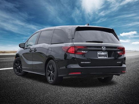 Used 2024 Honda Odyssey Sport image 17