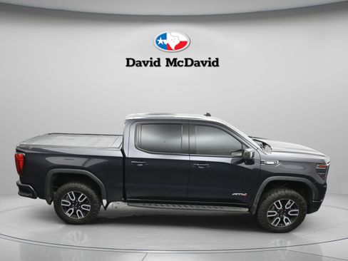 Used 2022 GMC Sierra 1500 AT4 w/ AT4 Premium Package AWD/4WD image 42