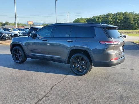 Used 2024 Jeep Grand Cherokee L Limited w/ Black Appearance Package RWD image 5