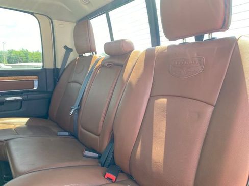 Used 2016 RAM 1500 Laramie Longhorn w/ Convenience Group AWD/4WD image 19