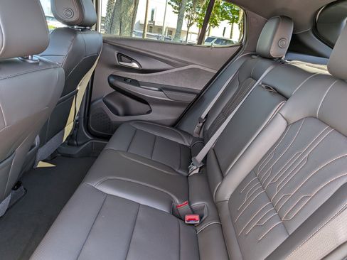 New 2026 Buick Envista Avenir FWD image 16
