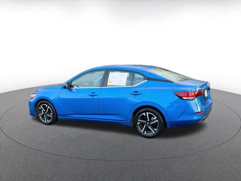 Used 2025 Nissan Sentra SV image 10