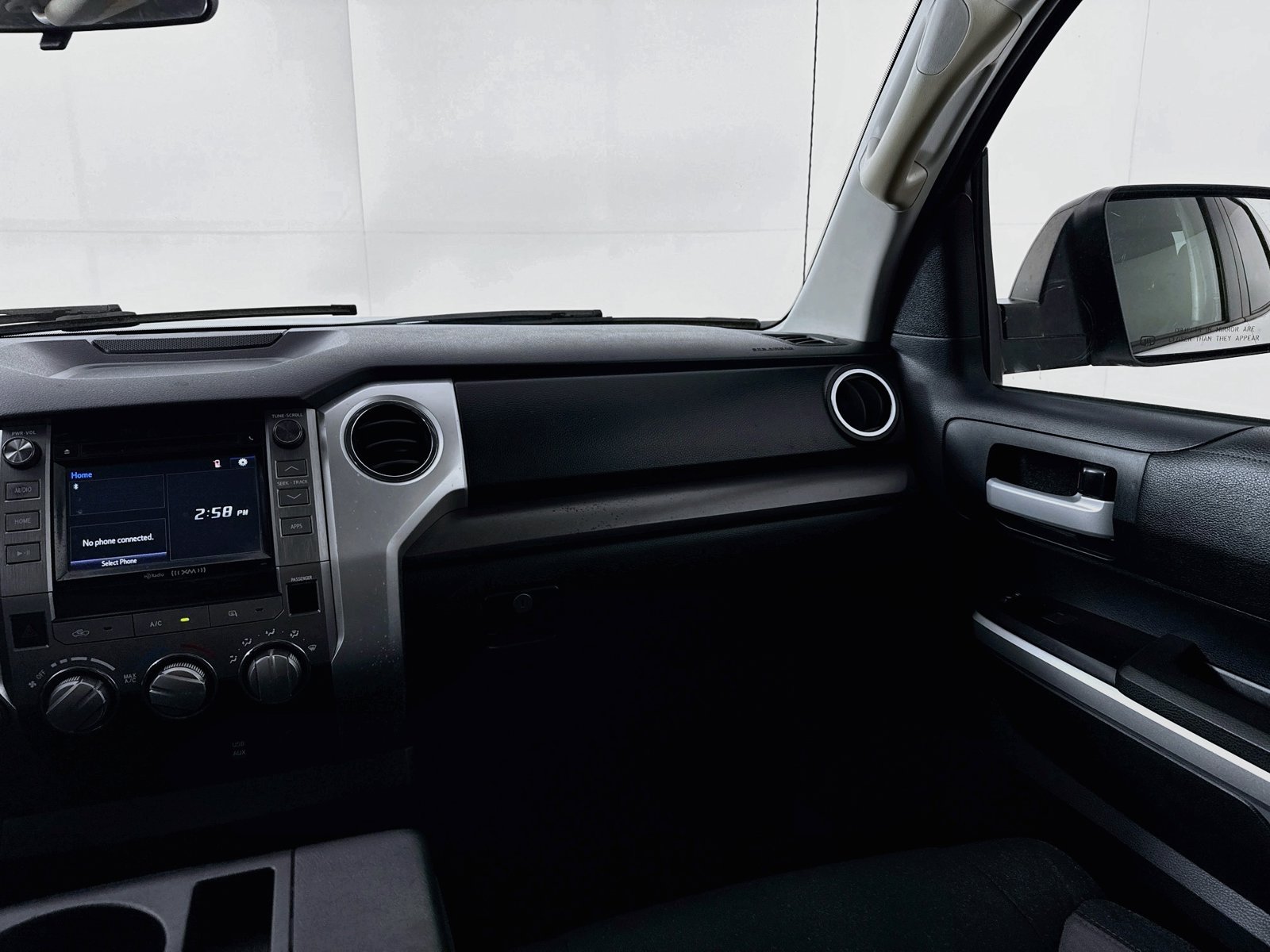 Used 2016 Toyota Tundra SR5 AWD/4WD image 19