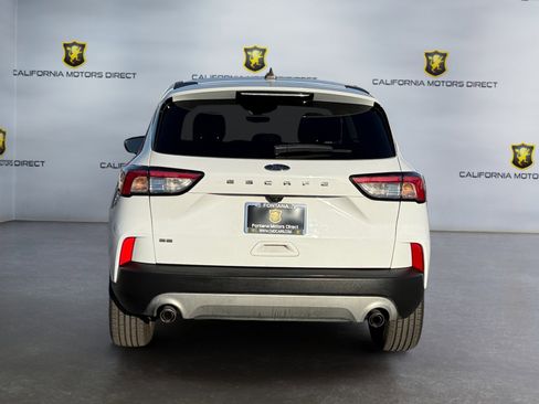 Used 2022 Ford Escape SE FWD image 4