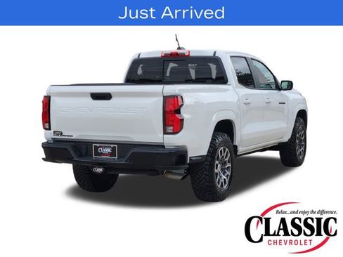 Used 2024 Chevrolet Colorado Z71 w/ Z71 Convenience Package 2 AWD/4WD image 18