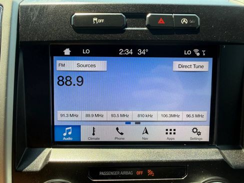Used 2019 Ford F150 Lariat w/ Equipment Group 502A Luxury RWD image 38