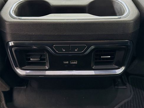 Used 2022 GMC Sierra 1500 Denali Ultimate image 28