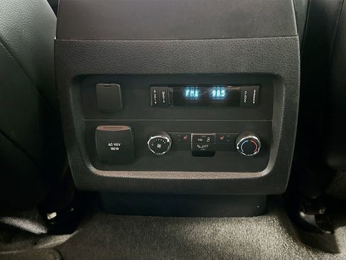 Used 2017 Ford Expedition Limited image 32