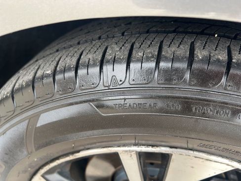 Certified 2023 Nissan Sentra SV image 35