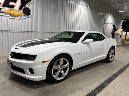 Used 2010 Chevrolet Camaro SS w/ RS Package RWD image 5