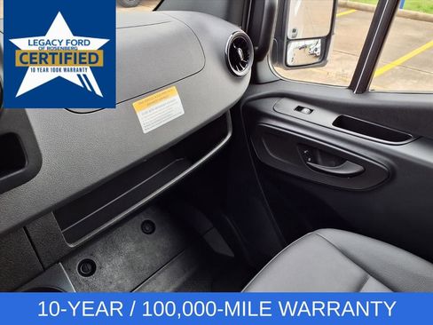 Used 2025 Mercedes-Benz Sprinter 2500 image 20