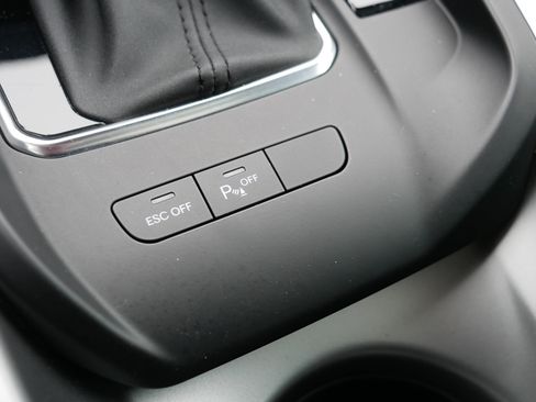 Certified 2024 Dodge Hornet GT image 32