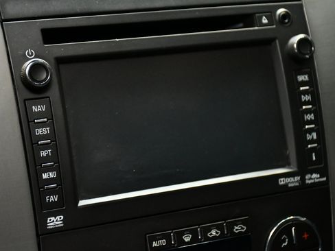 Used 2014 Chevrolet Silverado 2500 LTZ w/ LTZ Plus Package image 32